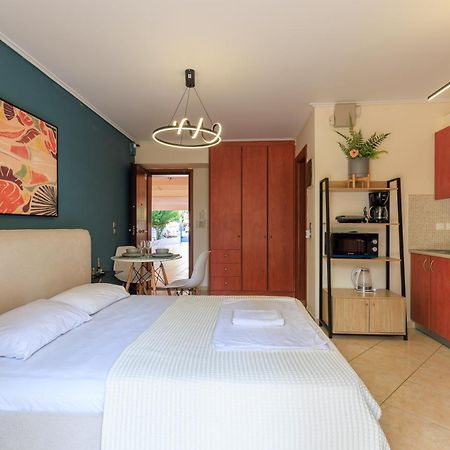 אתונה Aiolos Glyfada Super Lux Mini Apartment מראה חיצוני תמונה